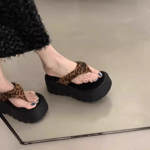 women shoes Platforms - Picture 4 of 4